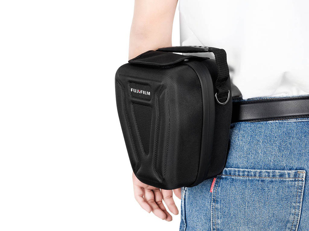Fujifilm BLC-XBAG-1 Siyah Omuz Çantası