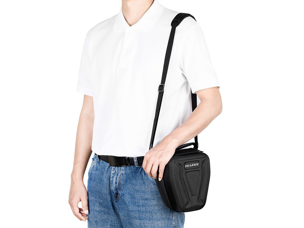 Fujifilm BLC-XBAG-1 Siyah Omuz Çantası