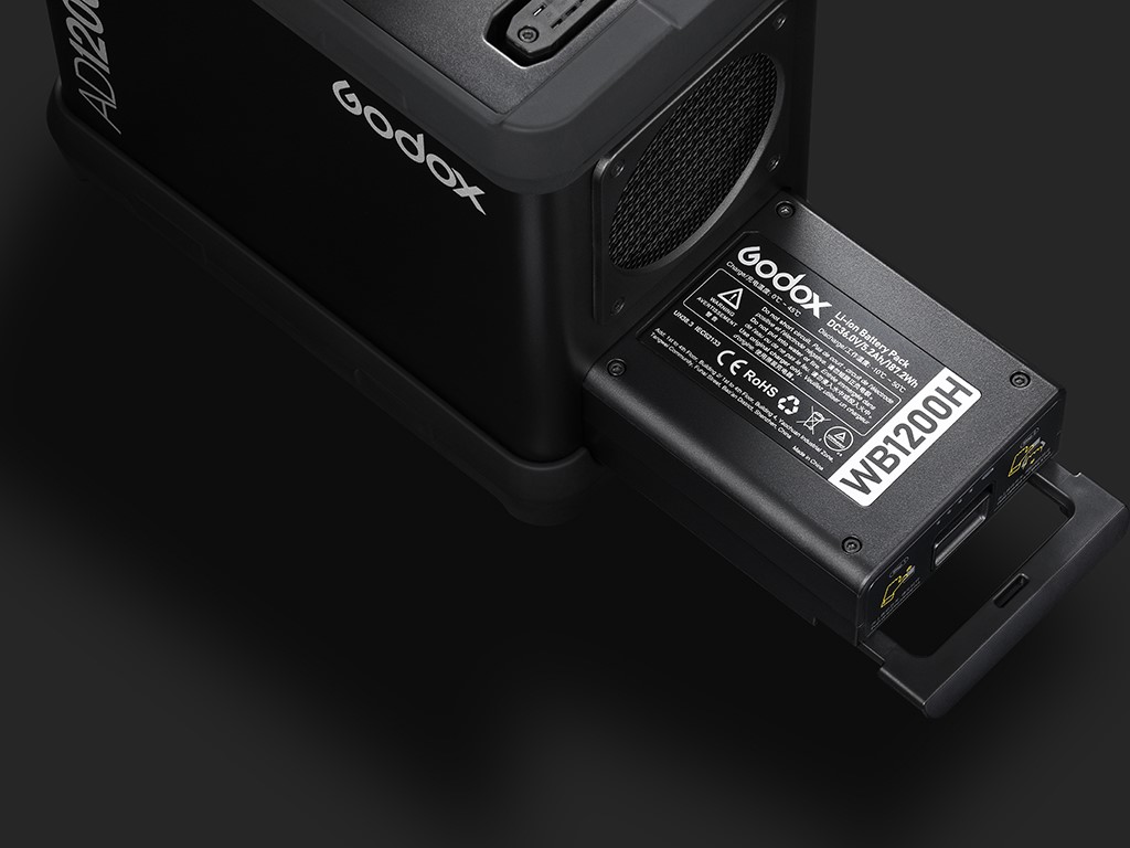Godox AD1200Pro Taşınabilir Paraflaş