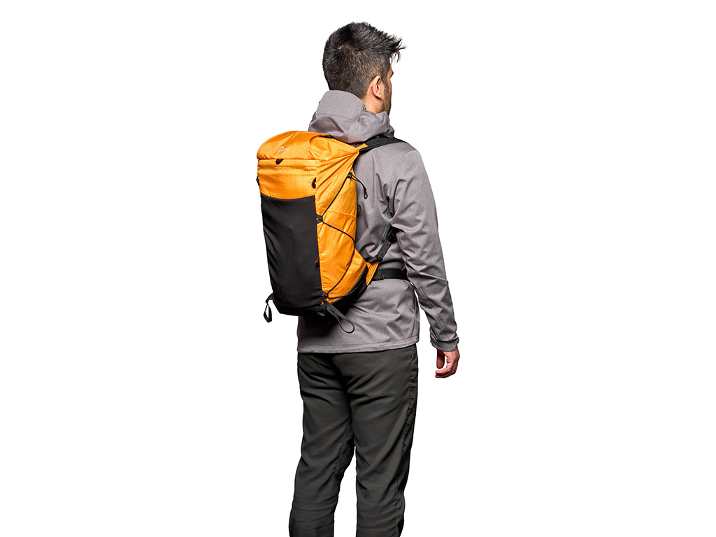 Lowepro RunAbout BP 18L Sırt Çantası